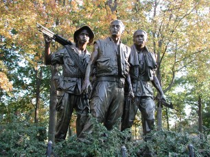 Three Soldiers statue at Vietnam War Memorial