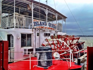 Island Queen stern with paddle wheel