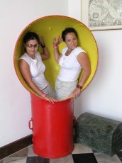 More girls' photo op