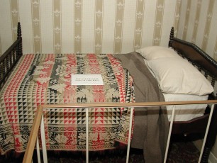Bed where Lincoln died