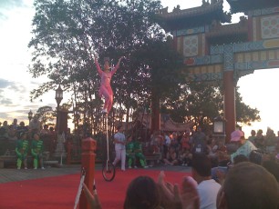 Chinese acrobats