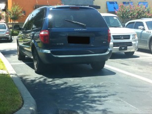 Moronic parking job of the day
