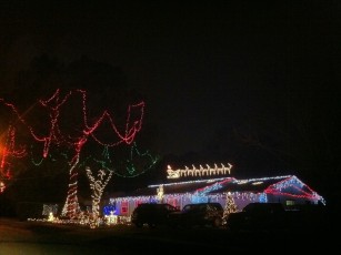 Pretty Christmas house lights