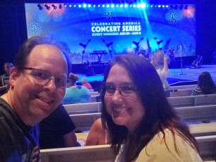 Waiting to hear Sara Evans at SeaWorld's Celebrating America concert series with my sweetie on our 5th anniversary