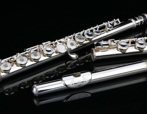 My interest in a new, open-hole flute led me to this hand-engraved beauty sold on Amazon!