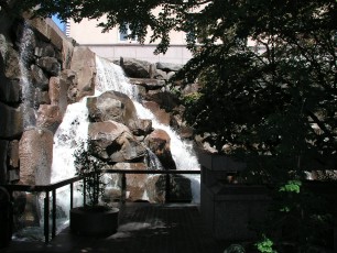 Waterfall Gardens Park