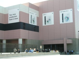 Additional Apple banners