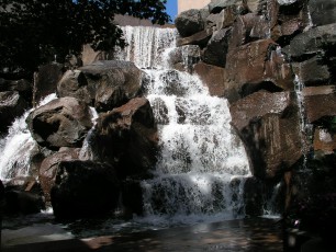 Waterfall Gardens Park