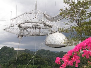 Arecibo Observatory overhead platform